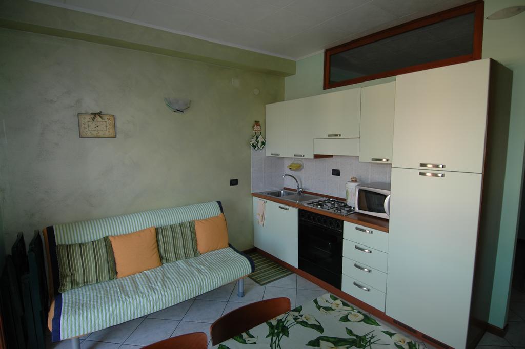 Appartamento Alle Magnolie Sirmione Luaran gambar